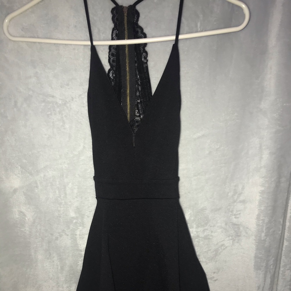 Short flowy lace back dress